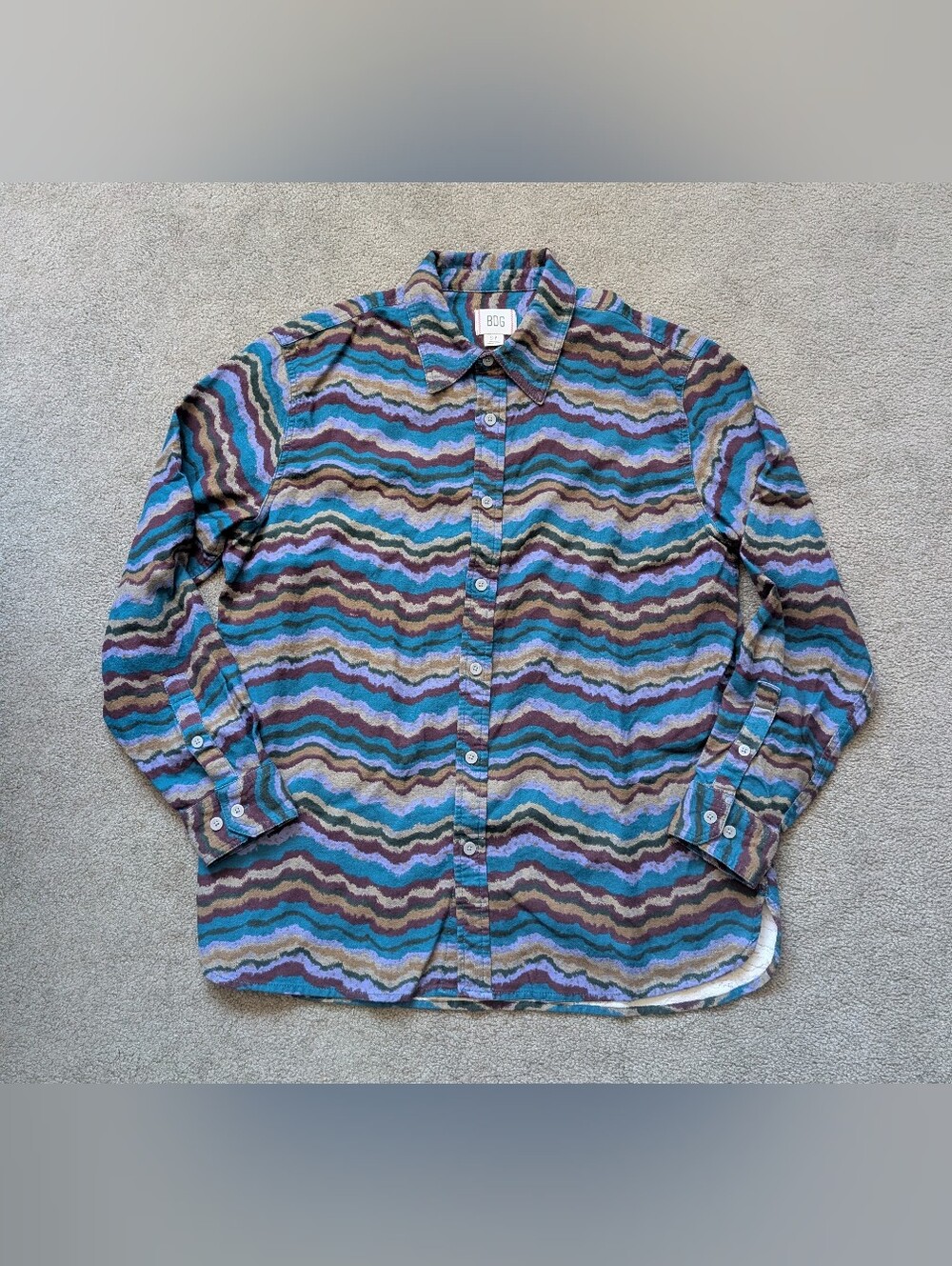 BDG x Urban Outfitters Blue Wavy Striped Button Down Shirt Size Small